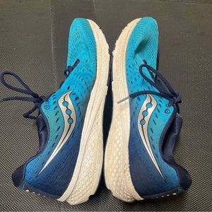 Saucony Blue Men’s Breakthrough 3 Running Shoes